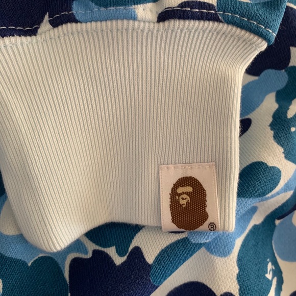 Bape A Bathing Ape ABC Camo Shark Hoodie - Picture 7 of 8